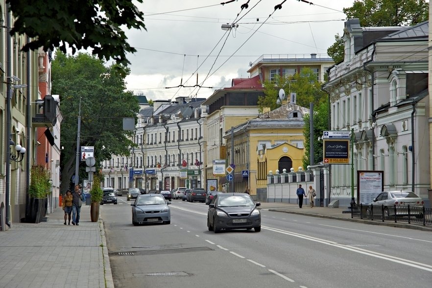 Московская улица 1 2. Улица Остоженка. Район Остоженка Москва. Улица Остоженка в Москве фото. Остоженка летом.